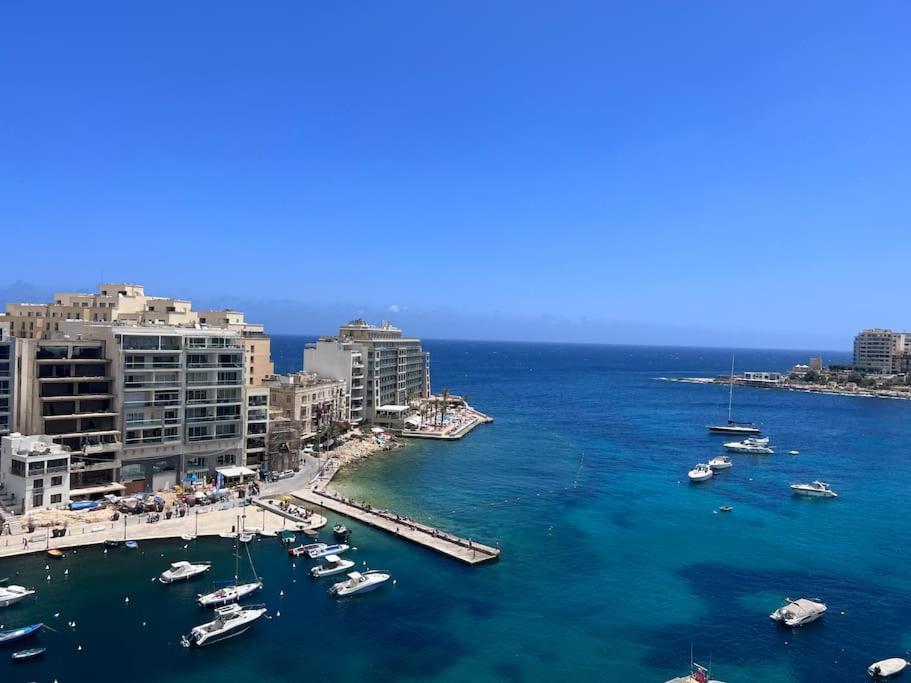 Seafront Duplex Penthouse *